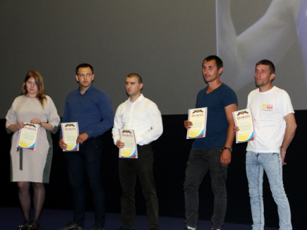 Тбилисским школьникам показали фильм об олимпийском чемпионе Александре Москаленко