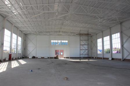 Евгений Ильин посетил строящийся спортивный комплекс