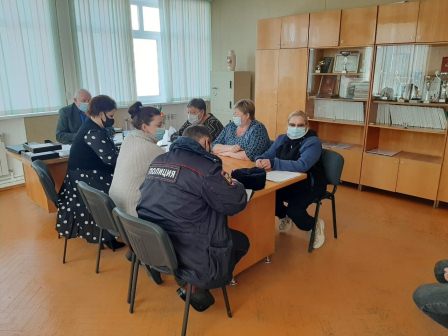 В Ловлинском сельском поселении состоялось заседание территориальной комиссии по профилактике правонарушений