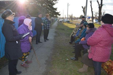 Глава Ванновского поселения встретился с жителями хутора Северокубанского 