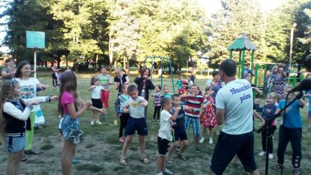 В Тбилисском районе заработали дворовые площадки