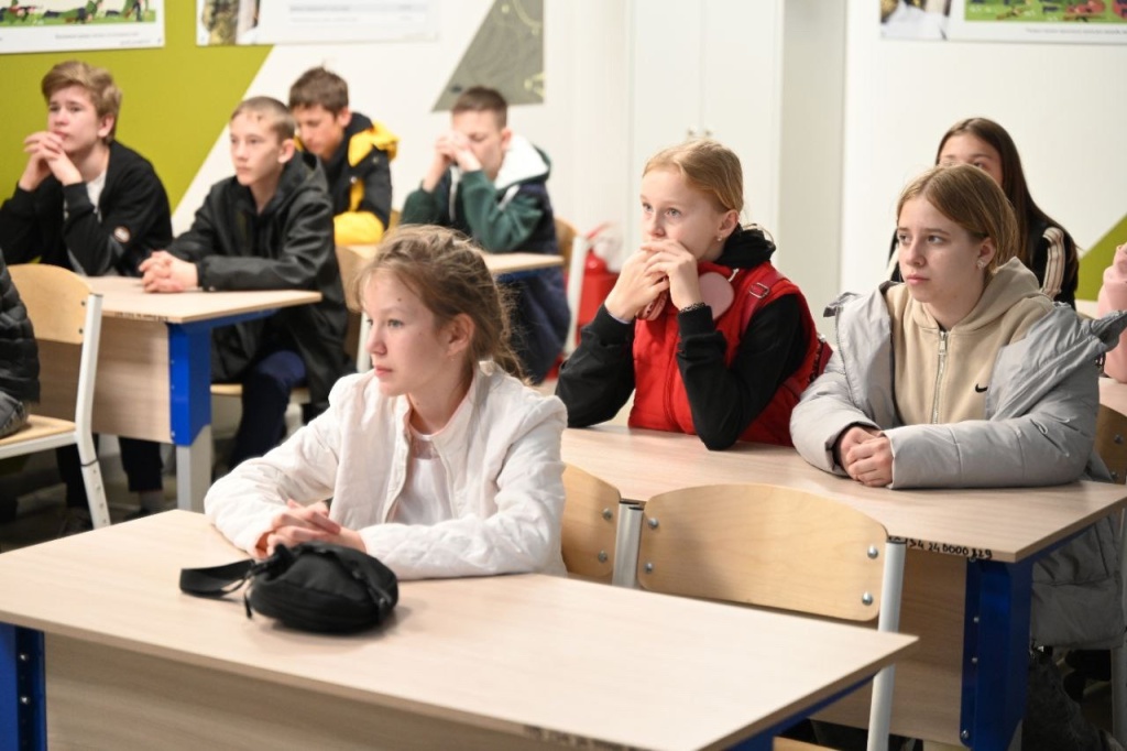 Юные тбилисцы побывали в военно-патриотическом центре «Патриот»