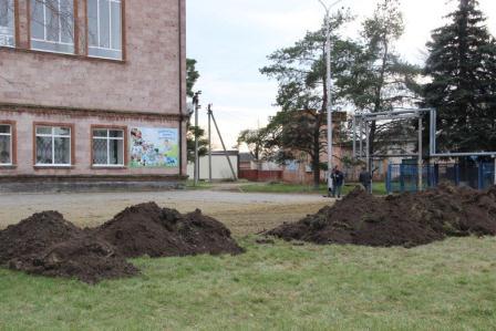 В Тбилисском районе реконструируют главную площадь