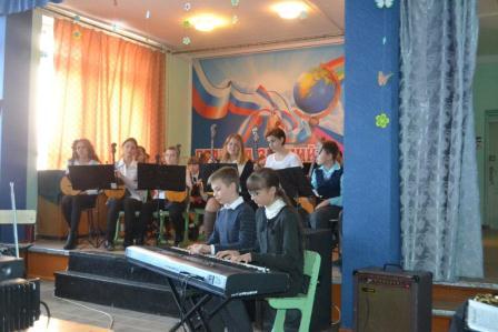 Тбилисские музыканты порадовали школьников своими выступлениями