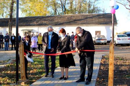 В Тбилисском районе благоустроили ещё один сквер