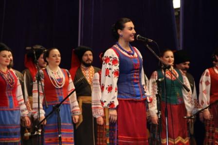 В Тбилисском районе выступил Кубанский казачий хор