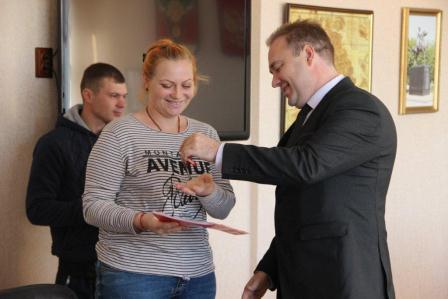 В Тбилисском районе сироты получили ключи от квартир