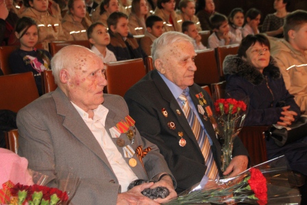 В Тбилисском районе школьников наградили экскурсионными поездками в Волгоград и Новороссийск