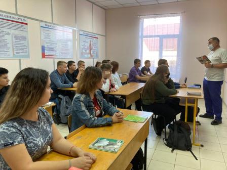 В Тбилисском районе проходят Уроки мужества