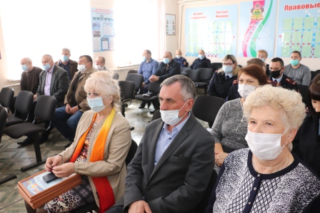 В Тбилисском районе поздравили ветеранов органов внутренних дел и внутренних войск