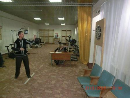 В Тбилисской состоялись соревнования по шашкам и дартсу