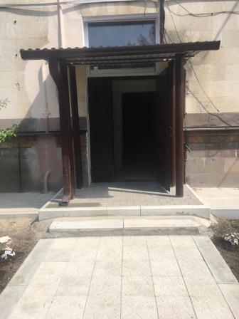 В Тбилисском районе ремонтируют многоквартирные дома