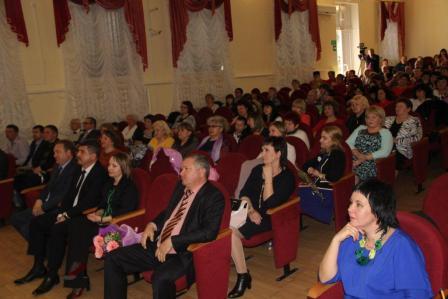 Евгений Ильин поздравил работников культуры