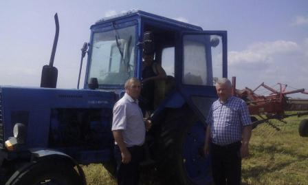 В Тбилисском районе продолжается заготовка сенажа 