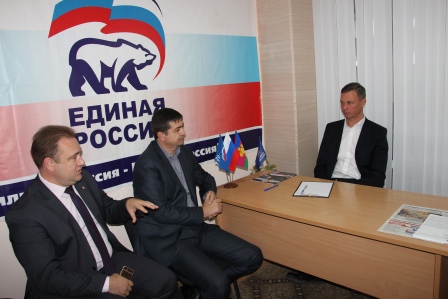 Депутат ЗСК Александр Галенко провел прием граждан в Тбилисском районе