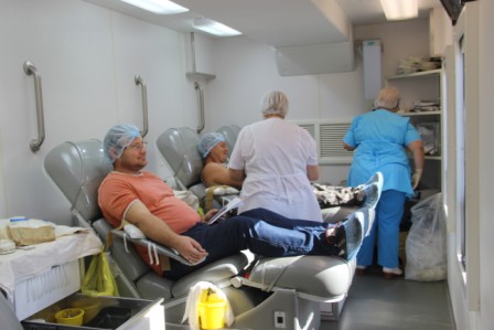 Тбилисцы сдали больше 20 литров крови