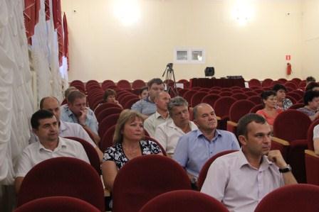 В преддверии 1 сентября члены антитеррористической комиссии Тбилисского района обсудили меры безопасности