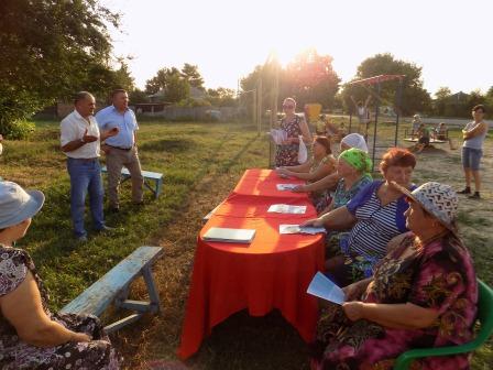 В Ловлинской жители улицы Горького отметили свой праздник