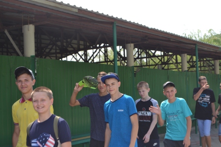 54 ребенка из Тбилисского района отправились в лагерь в Джубгу