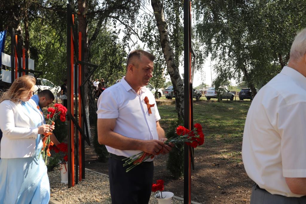 Аллею Героев СВО открыли в хуторе Марьинском