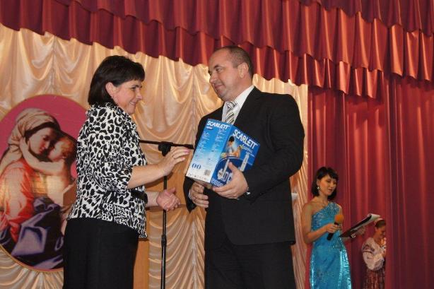 в преддверии Дня матери