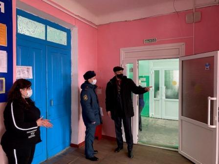 Обследование помещений участковых избирательных комиссий Песчаного сельского поселения Тбилисского района