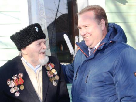 В Тбилисском районе с Новым Годом и Рождеством поздравляют участников Великой Отечественной войны