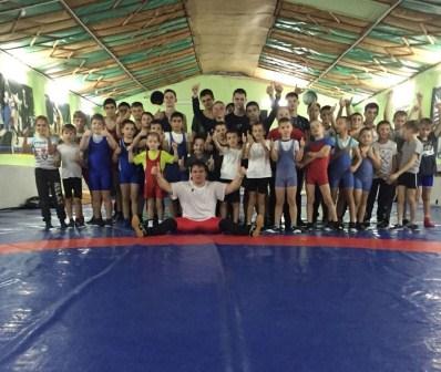 «Зарядку с чемпионом» провели для воспитанников клуба «Ратибор»