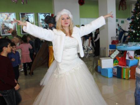 Каспийский Трубопроводный Консорциум вручил 340 подарков маленьким тбилисцам