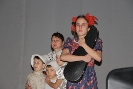 Театрализованный концерт «Чтобы помнили» прошел в Тбилисской