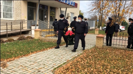 В Тбилисском районе почтили память погибших при исполнении служебных обязанностей сотрудников органов внутренних дел