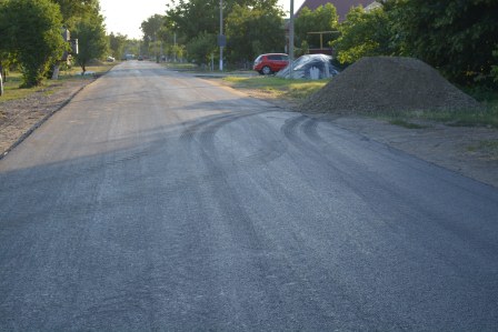 В Шевченко ремонтируют 1,6 км дороги