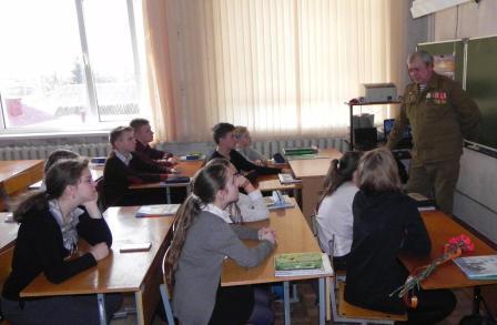 Школьников посетил ветеран войны в Афганистане