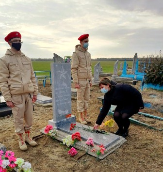 Память Неизвестных солдат чтят в Тбилисском районе