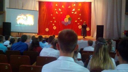 Для школьников из Нововладимирского поселения провели программу «Чтобы не умереть молодым»