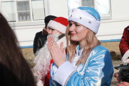 В Тбилисской прошло шоу Дедов Морозов и Снегурочек