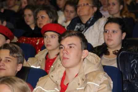 Тбилисские школьники встретились с Героями Российской Федерации