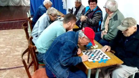 В клубе «Успех» прошел турнир по шашкам