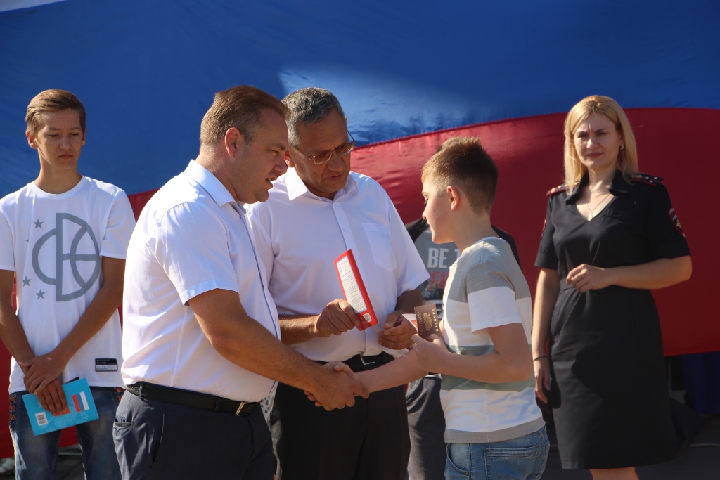 В Тбилисской состоялось торжественное вручение паспортов