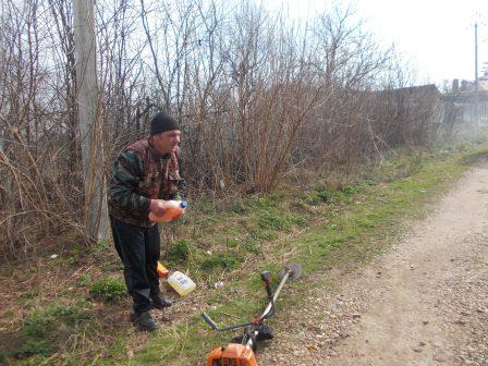 В хуторе Ивановка прошел субботник