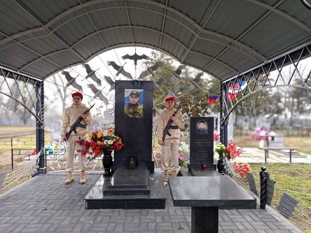 В Тбилисском районе почтили память погибших участников СВО
