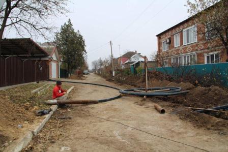 В Тбилисской ведется замена более 1 км водопроводных сетей