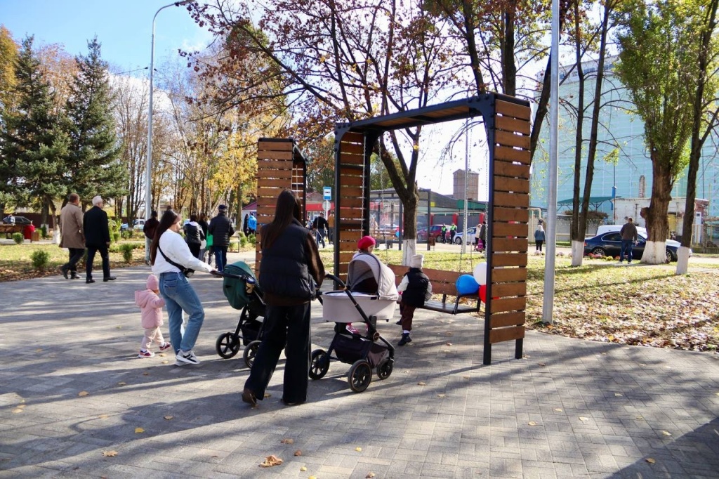 В станице Тбилисской открылась новая зеленая зона
