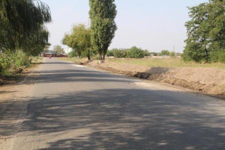 В Тбилисской прогрейдировали обочину дороги