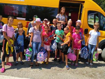 40 детей из Тбилисского района отправились в лагерь в Джубгу