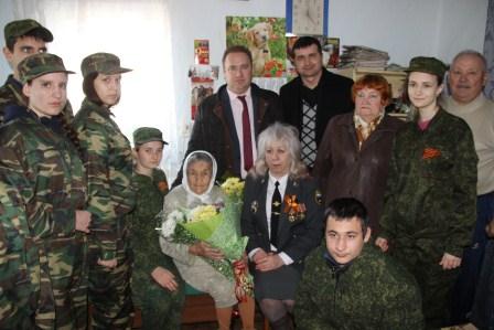 Глава Тбилисского района поздравил участницу Сталинградской битвы