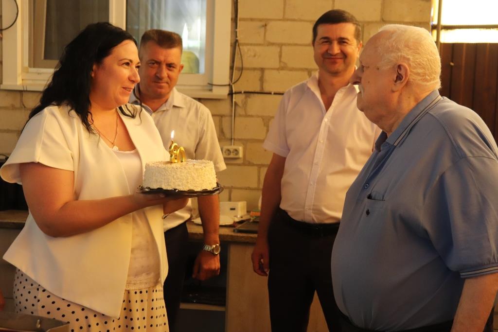 Заслуженный работник здравоохранения Кубани Валерий Михайлович Матвеев отмечает юбилей