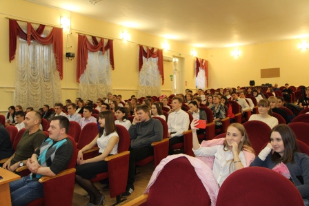 В Тбилисском районе успешно открыли сезон школьной Лиги КВН