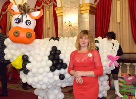 В Краснодарской филармонии выбирали самую красивую доярку Кубани