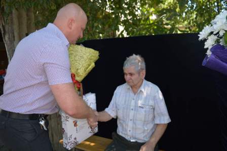 Житель хутора Новопеховского отмечает 90-летний юбилей